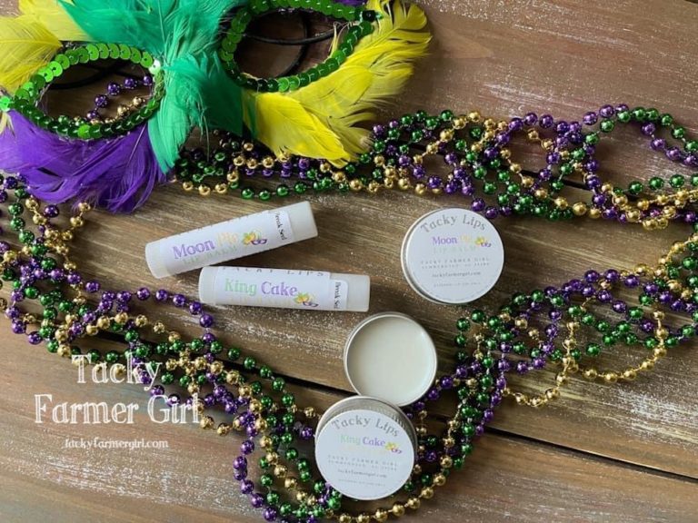 Want a little bit of the South for your Lips? 💛💚💜👩🏼‍🌾